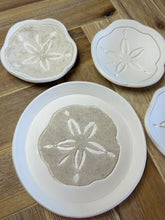 Load image into Gallery viewer, TRINKET DISH-Sand Dollar
